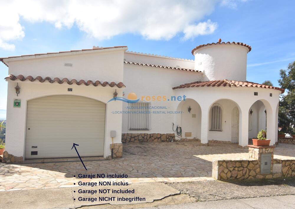 991416 MAS FUMATS SCHNELL Villa privée / Villa Roses 991416 MAS FUMATS SCHNELL Villa privée / Villa Roses