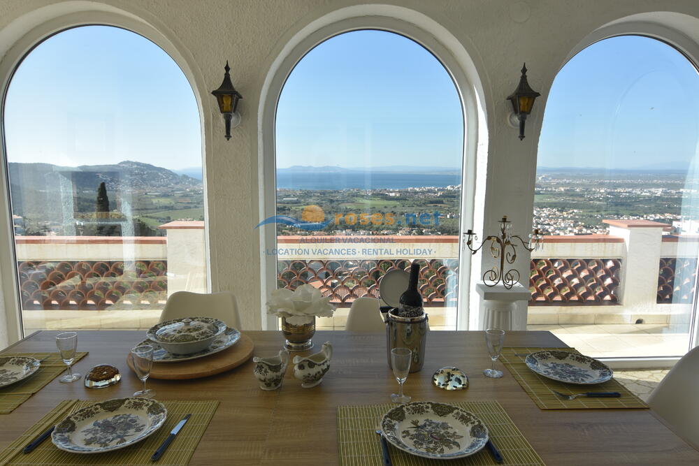 991416 CASA MAS FUMATS SCHNELL Villa privée / Villa Roses 991416 CASA MAS FUMATS SCHNELL Villa privée / Villa Roses