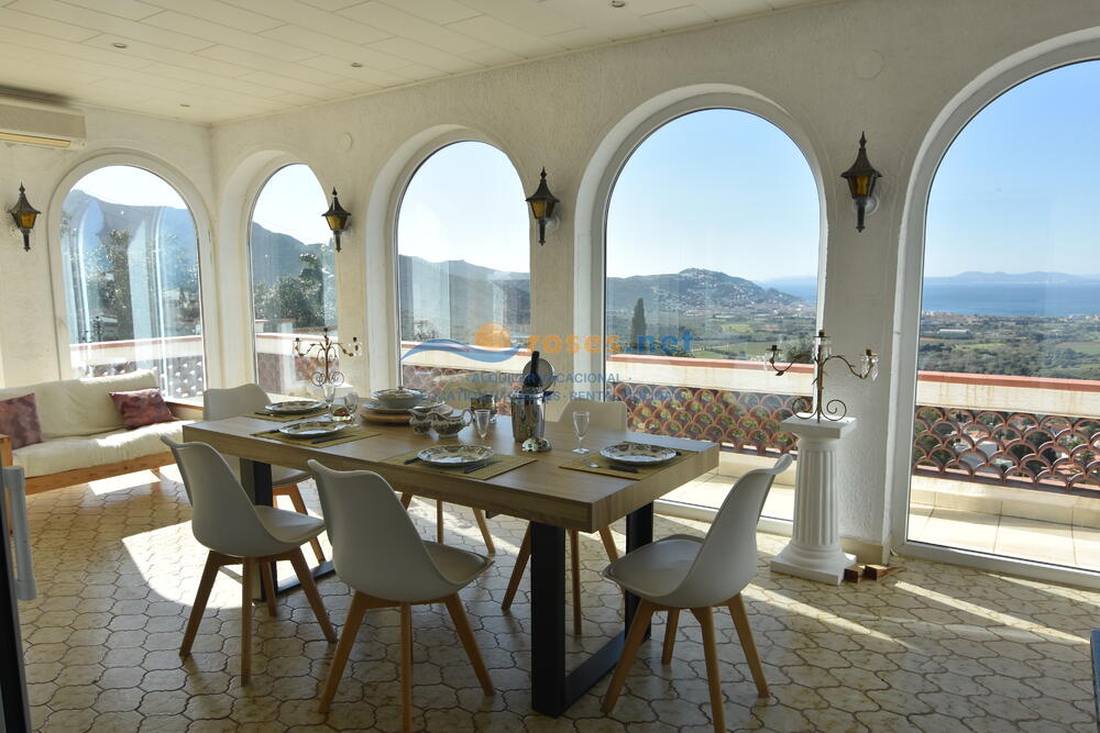 991416 CASA MAS FUMATS SCHNELL Villa privée / Villa Roses 991416 CASA MAS FUMATS SCHNELL Villa privée / Villa Roses