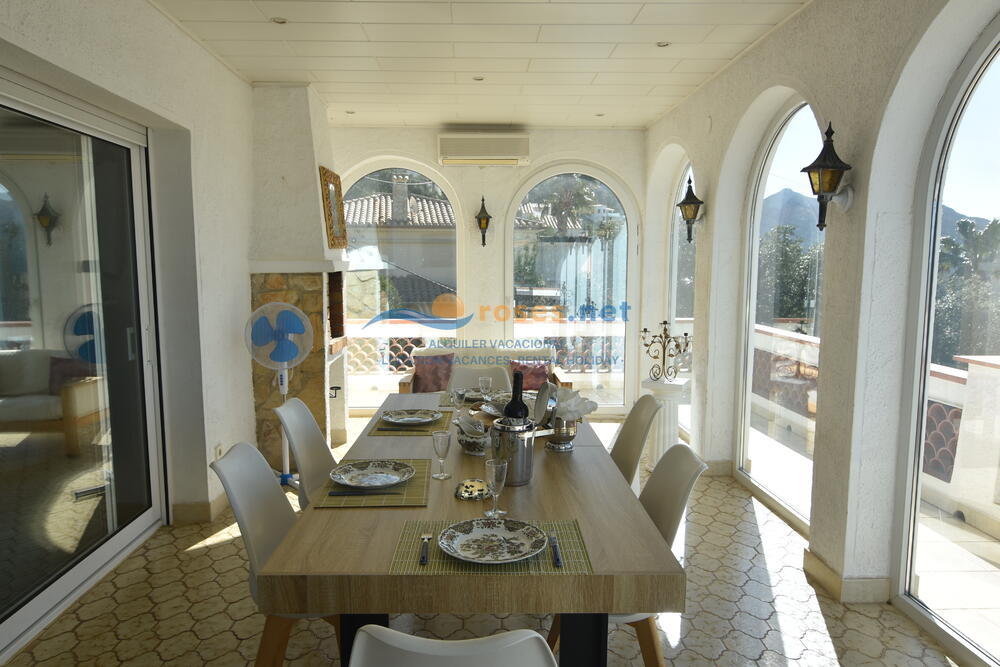 991416 CASA MAS FUMATS SCHNELL Villa privée / Villa Roses 991416 CASA MAS FUMATS SCHNELL Villa privée / Villa Roses