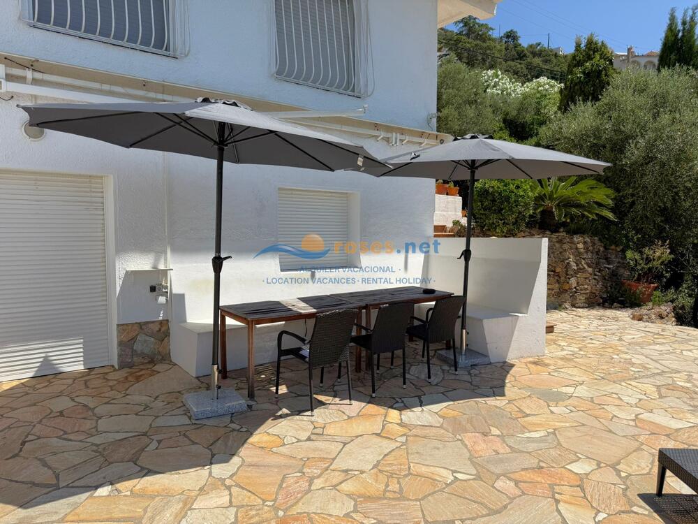 991416 CASA MAS FUMATS SCHNELL Villa privée / Villa Roses 991416 CASA MAS FUMATS SCHNELL Villa privée / Villa Roses