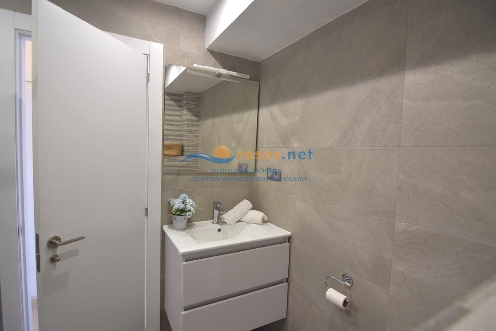 420710 600 LLEVANT 07-10 - TR42 - NHT Apartment Roses 420710 600 LLEVANT 07-10 - TR42 - NHT Apartment Roses