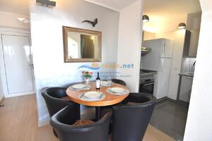 420710 600 LLEVANT 07-10 - TR42 - NHT Apartment  Roses