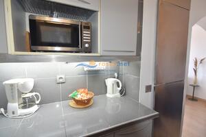 420710 600 LLEVANT 07-10 - TR42 - NHT Apartment  Roses