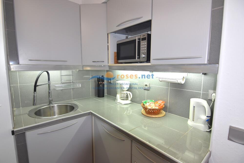 420710 600 LLEVANT 07-10 - TR42 - NHT Apartment Roses 420710 600 LLEVANT 07-10 - TR42 - NHT Apartment Roses