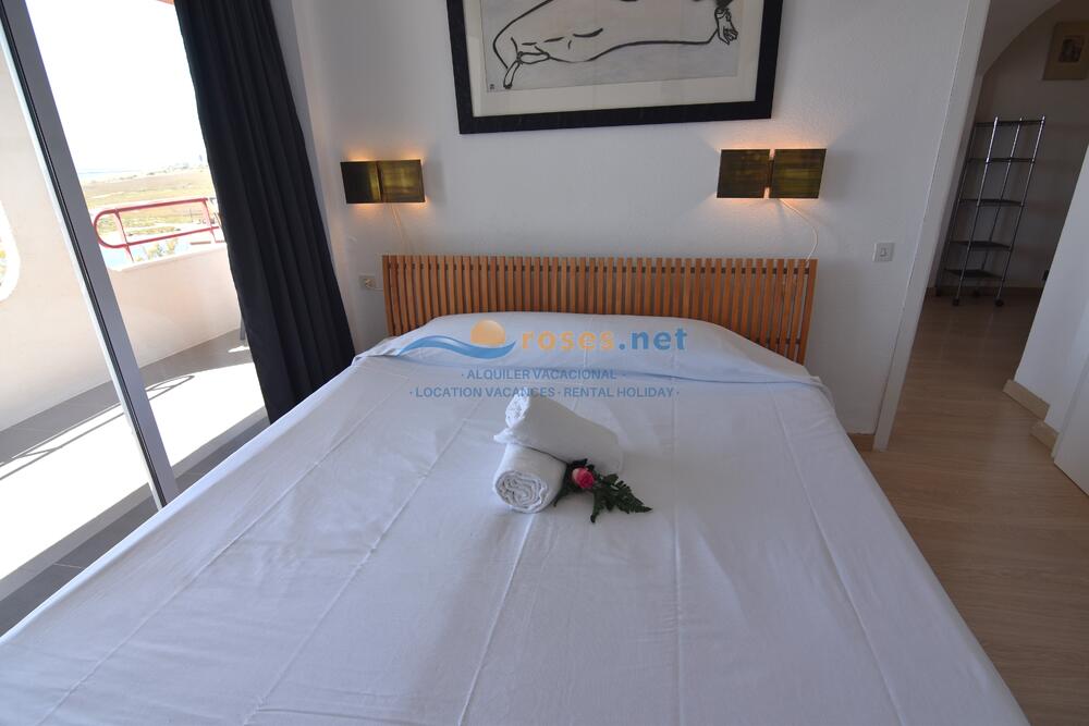 420710 600 LLEVANT 07-10 - TR42 - NHT Apartment Roses 420710 600 LLEVANT 07-10 - TR42 - NHT Apartment Roses