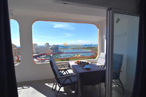 420710 600 LLEVANT 07-10 - TR42 - NHT Apartment  Roses