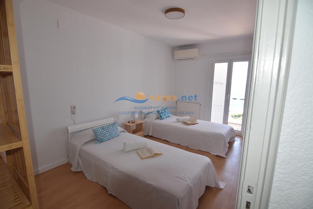 828408 SANT JORDI - NHG Apartment PUIG ROM Roses 828408 SANT JORDI - NHG Apartment PUIG ROM Roses
