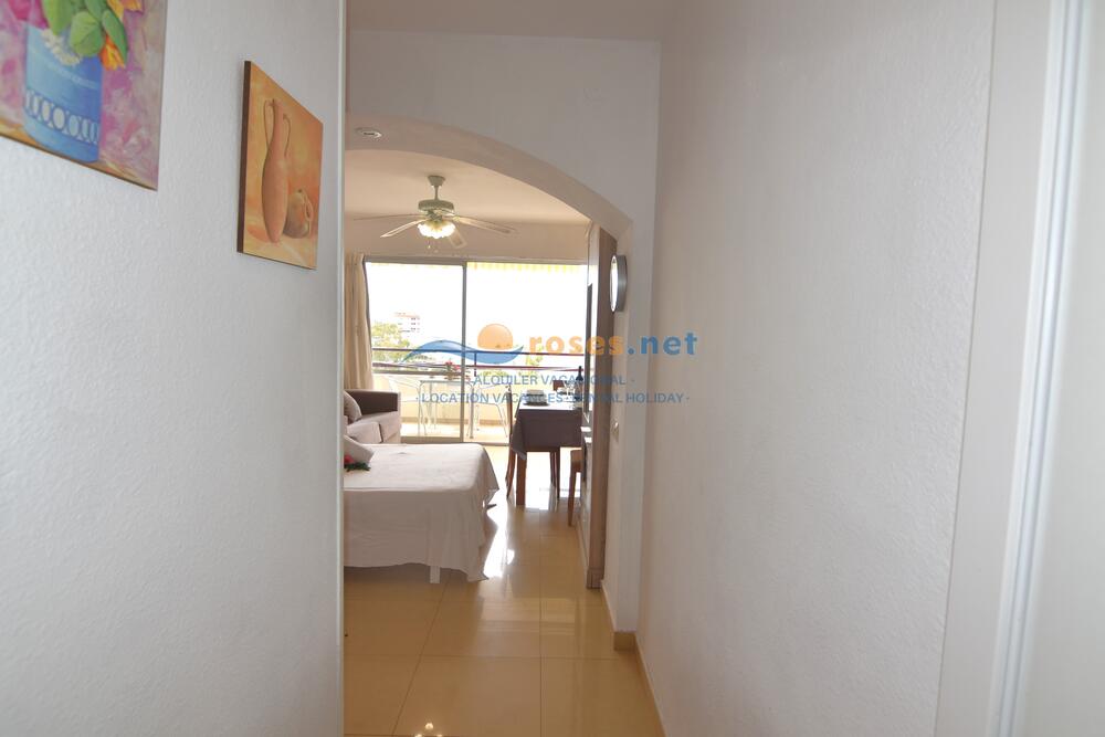 420432 600 XALOC - 04-32 - A - TR42 Studio-Apartment Roses 420432 600 XALOC - 04-32 - A - TR42 Studio-Apartment Roses