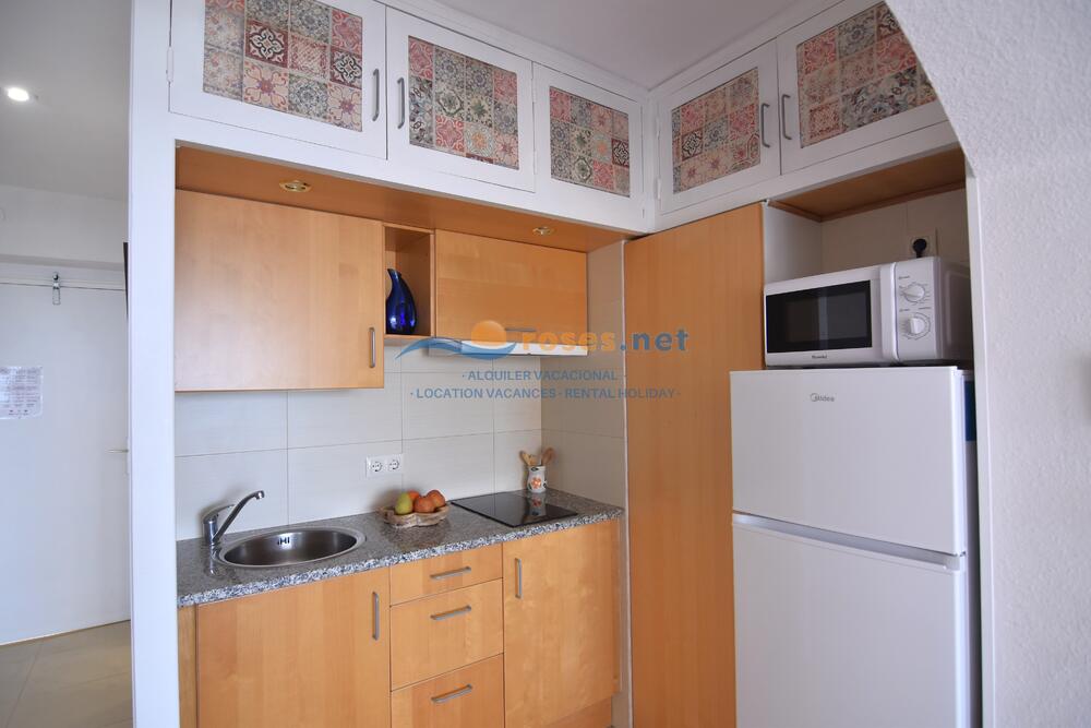 420432 600 XALOC - 04-32 - A - TR42 Studio-Apartment Roses 420432 600 XALOC - 04-32 - A - TR42 Studio-Apartment Roses