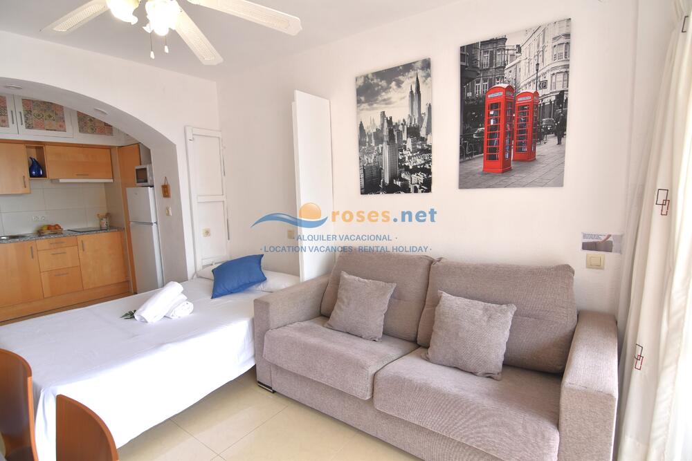 420432 600 XALOC - 04-32 - A - TR42 Studio-Apartment Roses 420432 600 XALOC - 04-32 - A - TR42 Studio-Apartment Roses