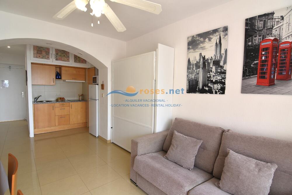 420432 600 XALOC - 04-32 - A - TR42 Studio-Apartment Roses 420432 600 XALOC - 04-32 - A - TR42 Studio-Apartment Roses