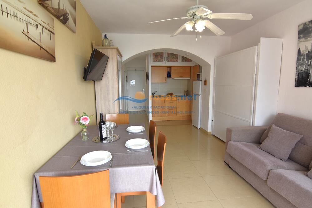 420432 600 XALOC - 04-32 - A - TR42 Studio-Apartment Roses 420432 600 XALOC - 04-32 - A - TR42 Studio-Apartment Roses