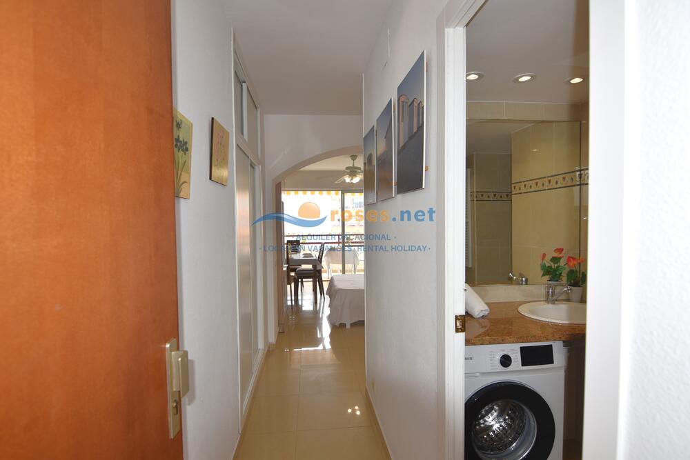 420433 600 XALOC - 04-32 - B - TR42 Studio-Apartment Roses 420433 600 XALOC - 04-32 - B - TR42 Studio-Apartment Roses