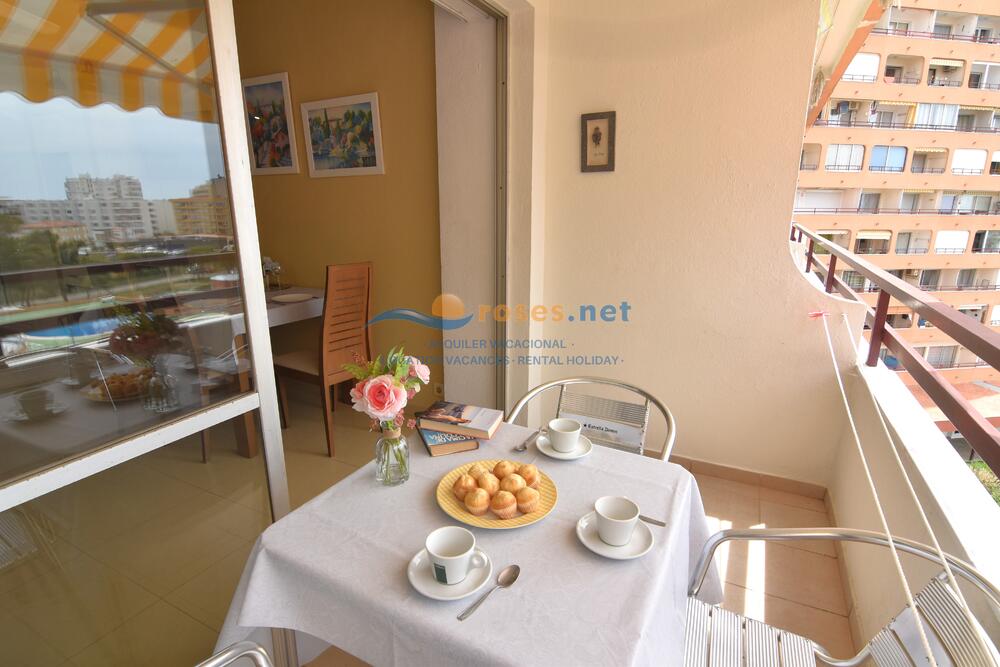 420433 600 XALOC - 04-32 - B - TR42 Studio-Apartment Roses 420433 600 XALOC - 04-32 - B - TR42 Studio-Apartment Roses