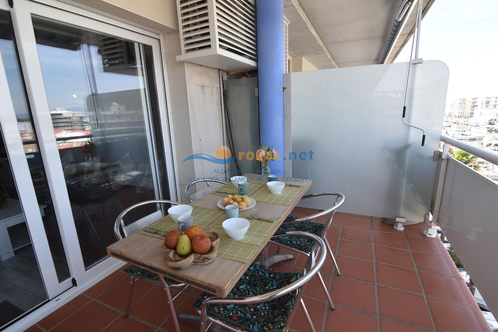 370307 PORT CANIGO II 429 Apartment Roses 370307 PORT CANIGO II 429 Apartment Roses