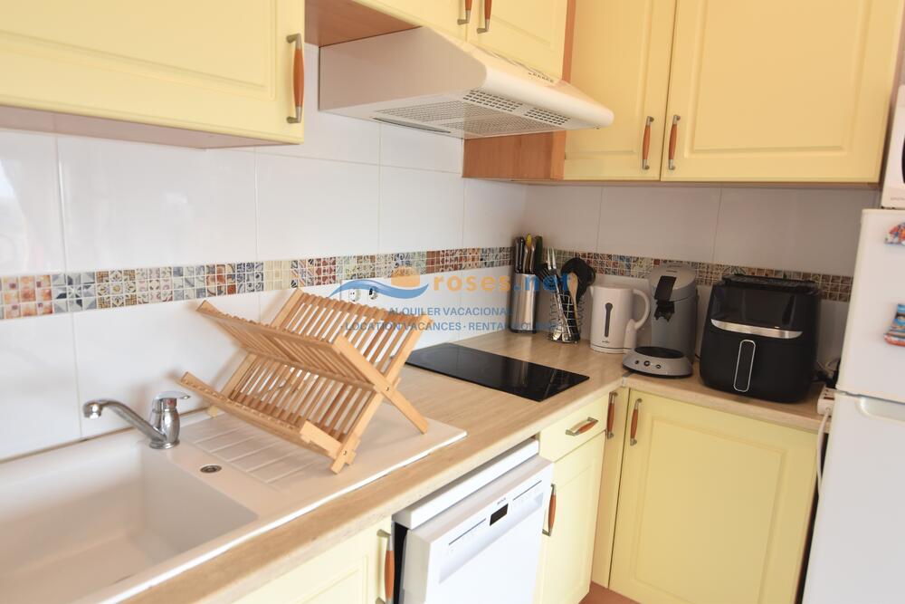 420531 600 XALOC - 05-31 TR42 NHT Studio-Apartment Roses 420531 600 XALOC - 05-31 TR42 NHT Studio-Apartment Roses