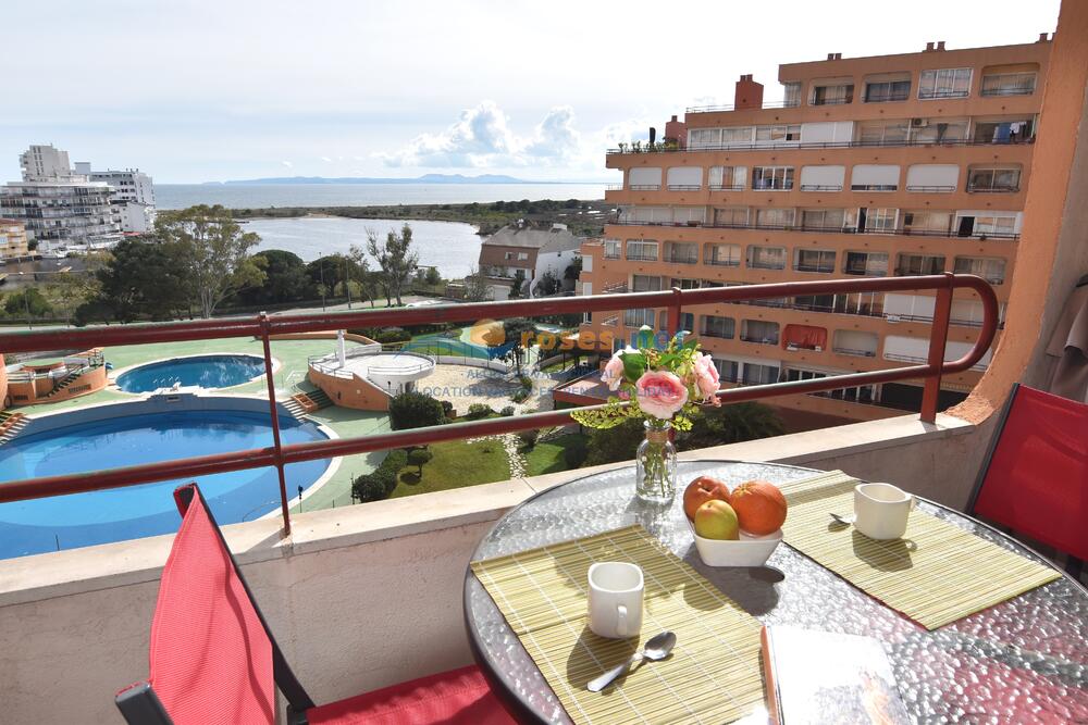 420531 600 XALOC - 05-31 TR42 NHT Studio-Apartment Roses 420531 600 XALOC - 05-31 TR42 NHT Studio-Apartment Roses