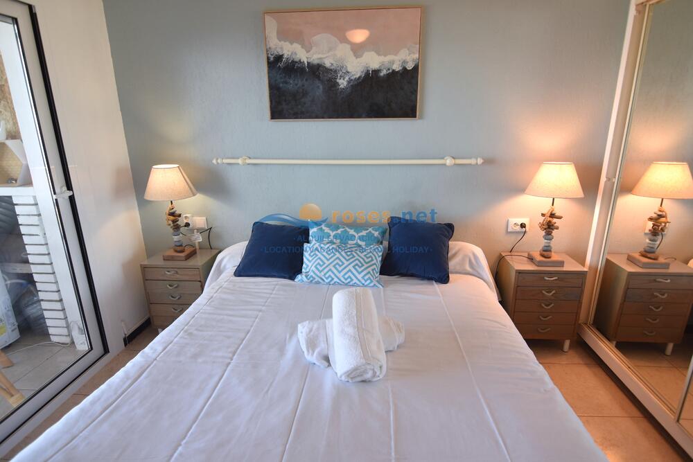 812040 RIVABELLA Apartment Roses 812040 RIVABELLA Apartment Roses