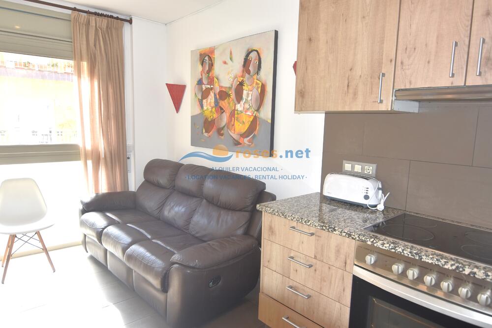 603022 LLUIS COMPANYS 1-2 Apartment Roses 603022 LLUIS COMPANYS 1-2 Apartment Roses