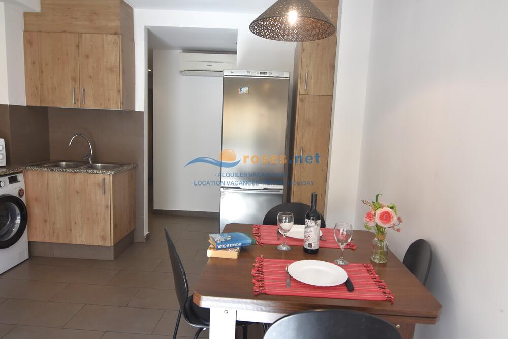 603022 LLUIS COMPANYS 1-2 Apartment Roses 603022 LLUIS COMPANYS 1-2 Apartment Roses