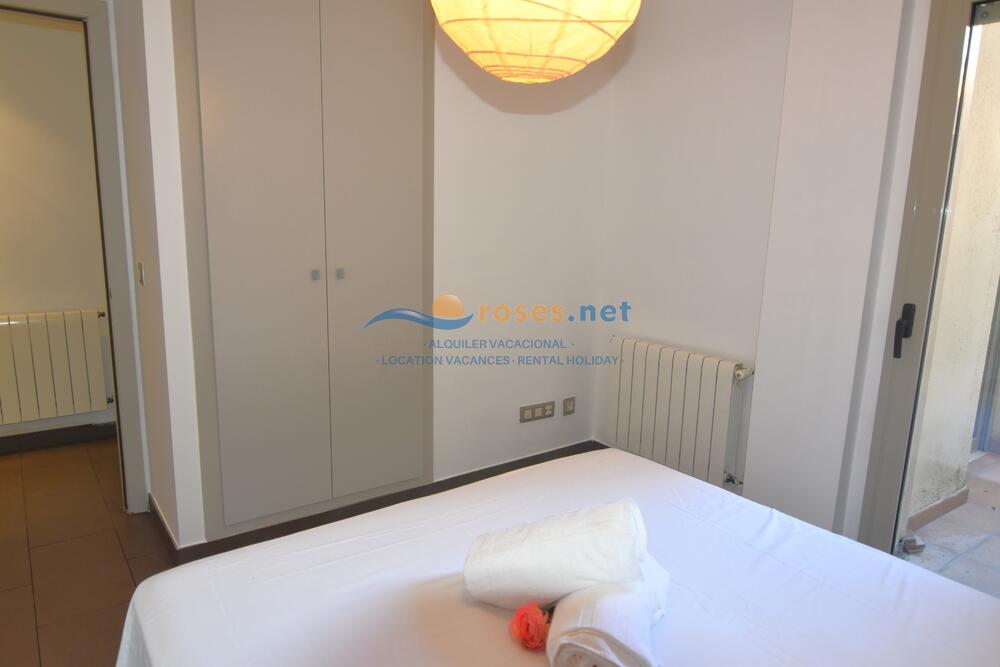 603022 LLUIS COMPANYS 1-2 Apartment Roses 603022 LLUIS COMPANYS 1-2 Apartment Roses