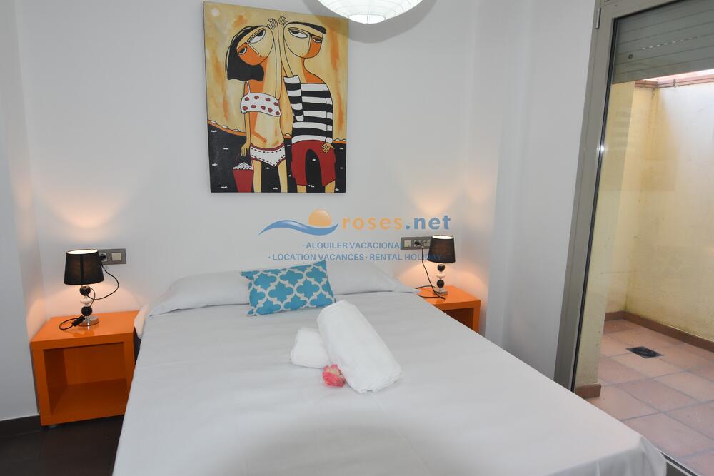 603022 LLUIS COMPANYS 1-2 Apartment Roses 603022 LLUIS COMPANYS 1-2 Apartment Roses