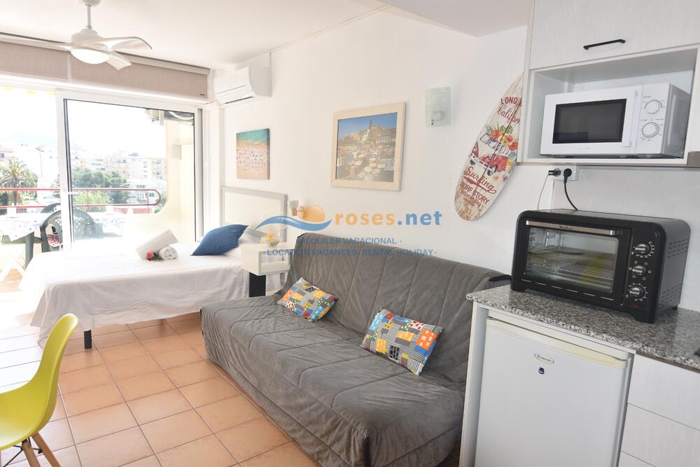 162080 600 XALOC - 03-36 - TR42 Studio-Apartment Roses 162080 600 XALOC - 03-36 - TR42 Studio-Apartment Roses