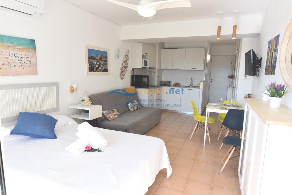 162080 600 XALOC - 03-36 - TR42 Studio-Apartment Roses 162080 600 XALOC - 03-36 - TR42 Studio-Apartment Roses