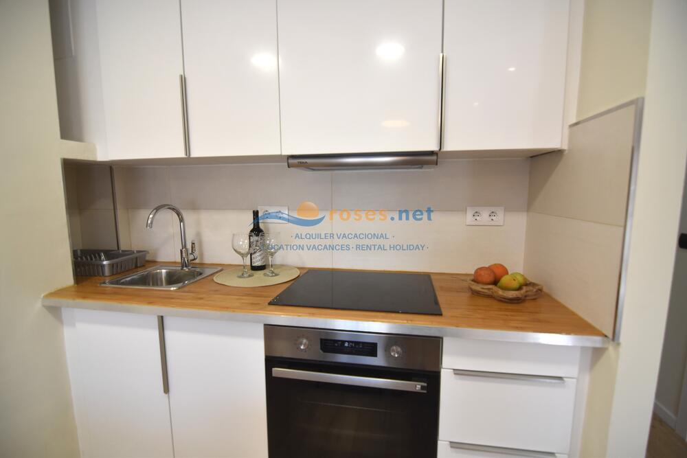 120298 LLUIS COMPANYS STUDIO Apartamento Roses 120298 LLUIS COMPANYS STUDIO Apartamento Roses