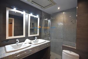 120298 LLUIS COMPANYS STUDIO Apartment  Roses
