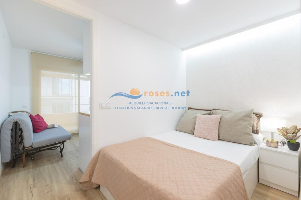110 JONCAR CASTELL DEL JONCAR- INFOBRAVA Studio-Apartment Roses 110 JONCAR CASTELL DEL JONCAR- INFOBRAVA Studio-Apartment Roses