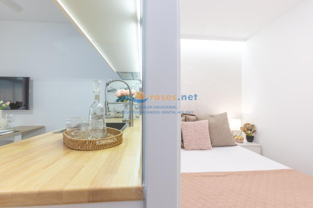 110 JONCAR CASTELL DEL JONCAR- INFOBRAVA Studio-Apartment Roses 110 JONCAR CASTELL DEL JONCAR- INFOBRAVA Studio-Apartment Roses
