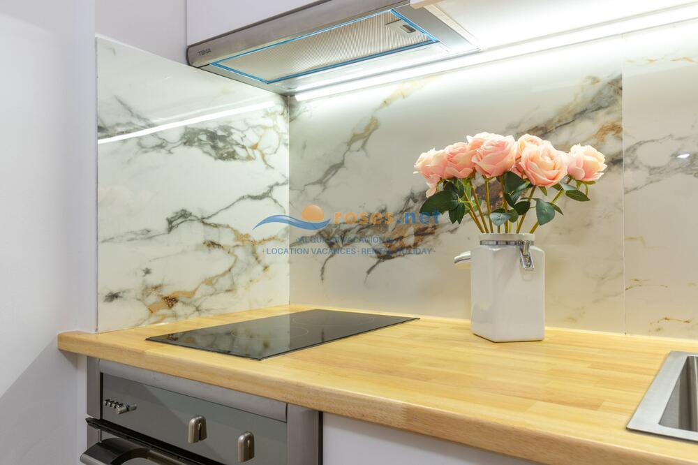 110 JONCAR CASTELL DEL JONCAR- INFOBRAVA Studio-Apartment Roses 110 JONCAR CASTELL DEL JONCAR- INFOBRAVA Studio-Apartment Roses