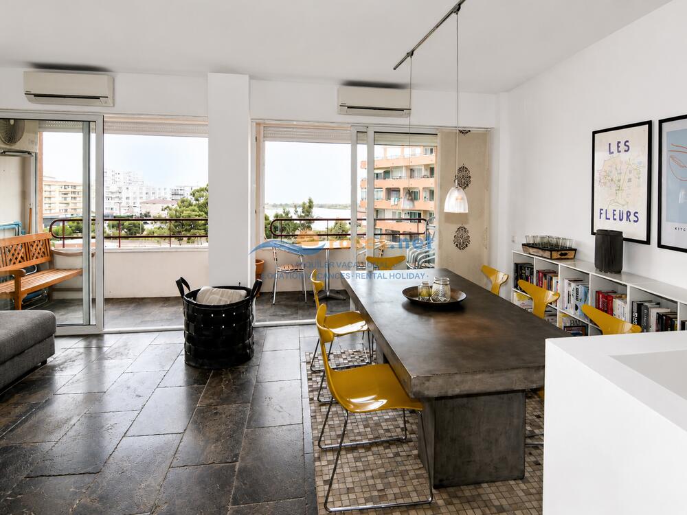 420331 600 XALOC - 03-31 TR42 Apartment Roses 420331 600 XALOC - 03-31 TR42 Apartment Roses