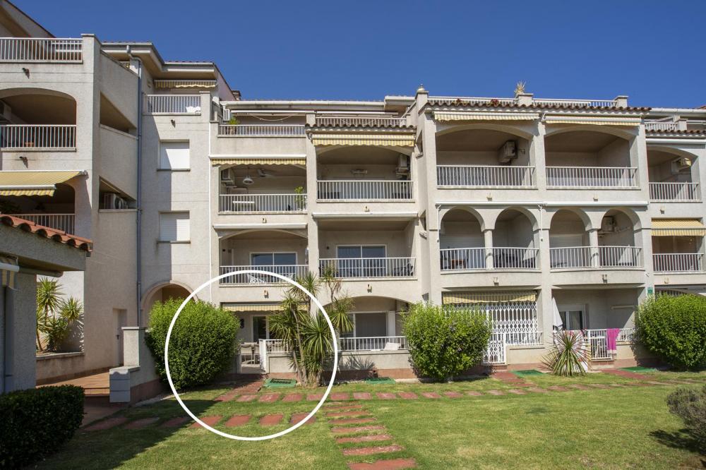 1007 Apartamento planta baja con 2 habitaciones vista al lago Apartamento Lago San Maurici Empuriabrava
