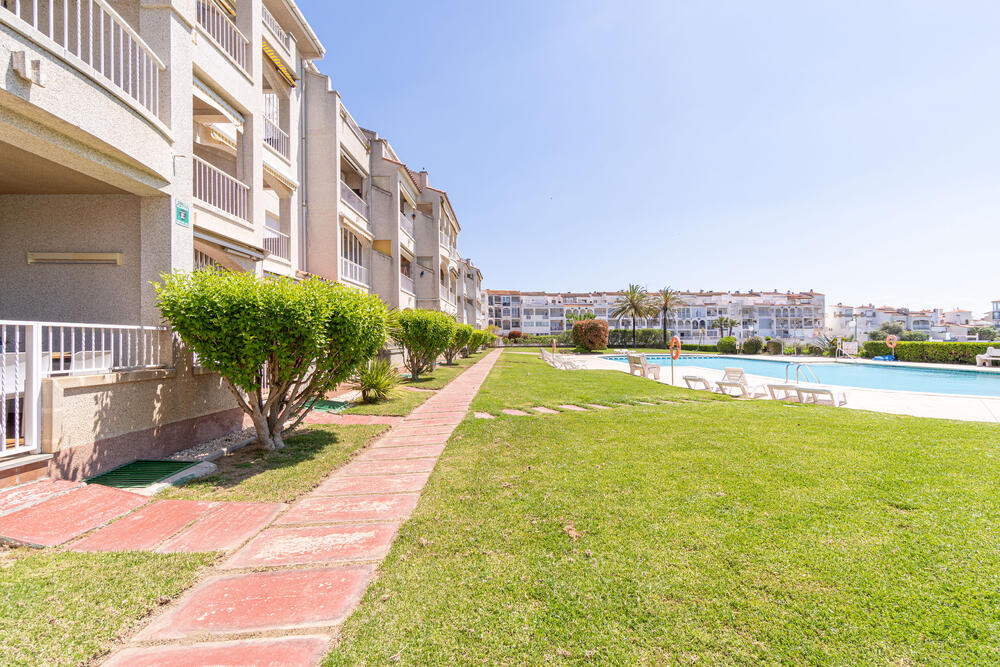 1009 Apartamento para 4 personas vista al lago Apartamento Lago San Maurice Empuriabrava