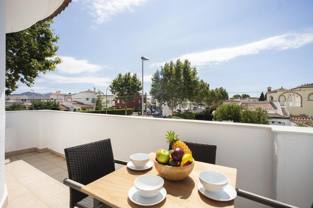 1001 Apartamento para 4 personas Apartamento  Empuriabrava