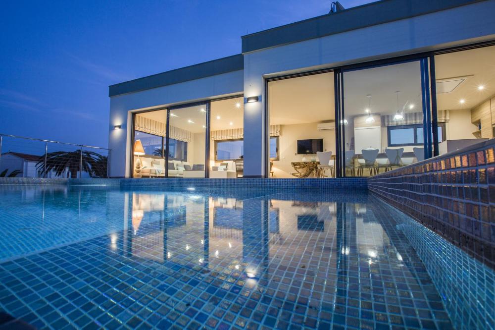 2015 Villa de lujo con 5 dormitorios , piscina y amarre Casa aislada / Villa Requesens Castelló d'Empúries