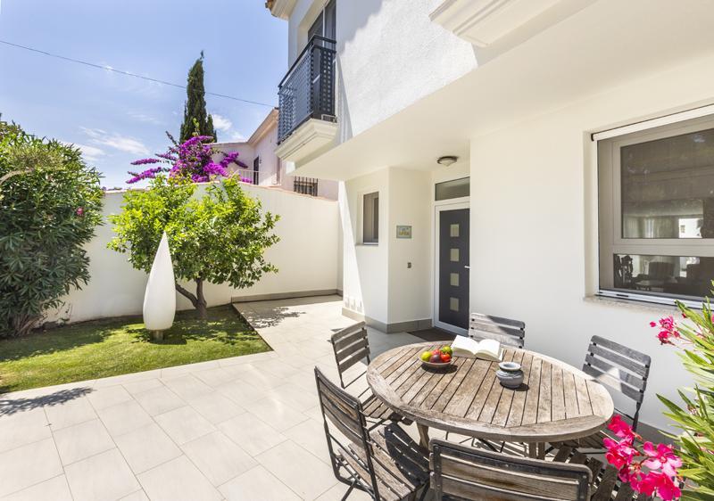 2016 Villa moderna al canal y piscina para 8 personas Casa aislada / Villa Noguera Castelló d'Empúries