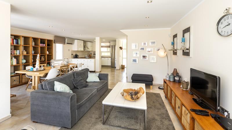 2016 Villa moderna al canal y piscina para 8 personas Casa aislada / Villa Noguera Castelló d'Empúries