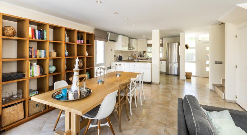 2016 Villa moderna al canal y piscina para 8 personas Casa aislada / Villa Noguera Castelló d'Empúries