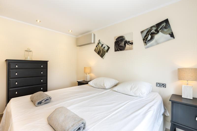 2016 Villa moderna al canal y piscina para 8 personas Casa aislada / Villa Noguera Castelló d'Empúries