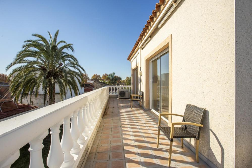 2019 Casa con 3 dormitorios y piscina Casa aislada / Villa Alberes Castelló d'Empúries