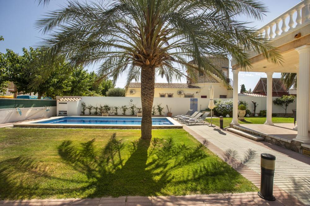 2019 Casa con 3 dormitorios y piscina Casa aislada / Villa Alberes Empuriabrava