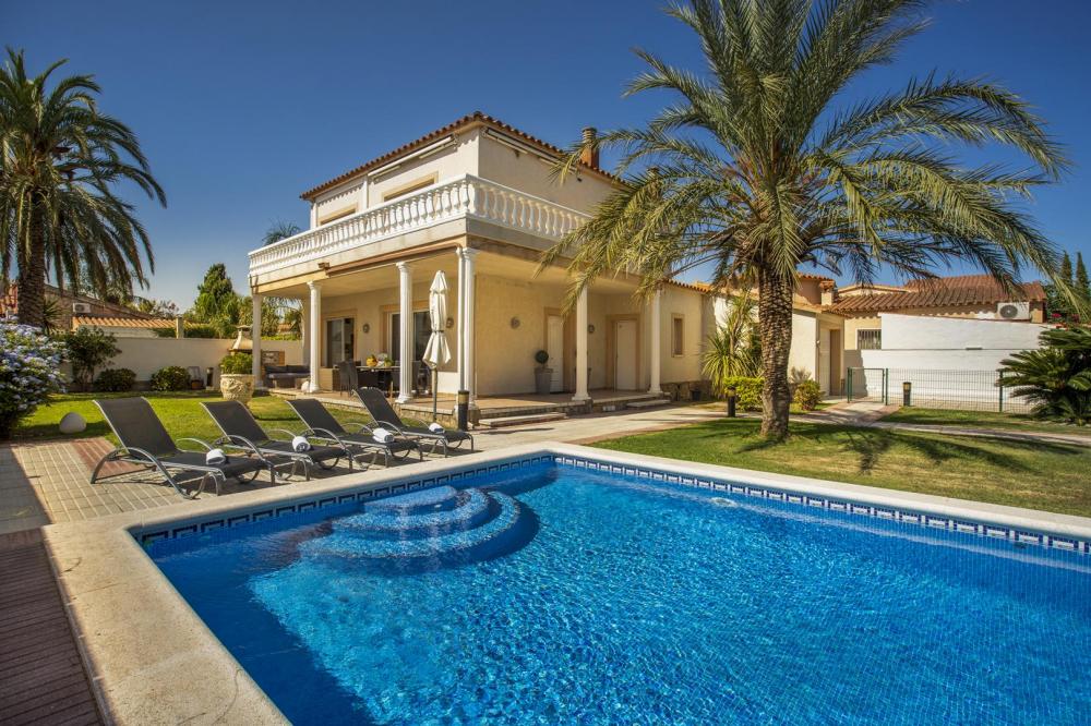 2019 Casa con 3 dormitorios y piscina Casa aislada / Villa Alberes Empuriabrava