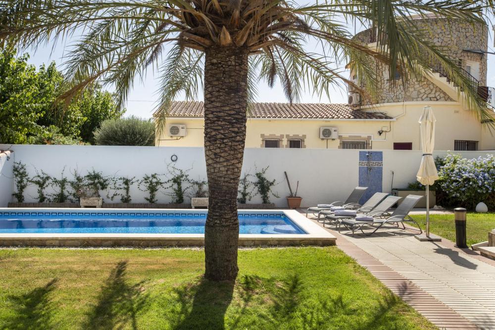 2019 Casa con 3 dormitorios y piscina Casa aislada / Villa Alberes Empuriabrava