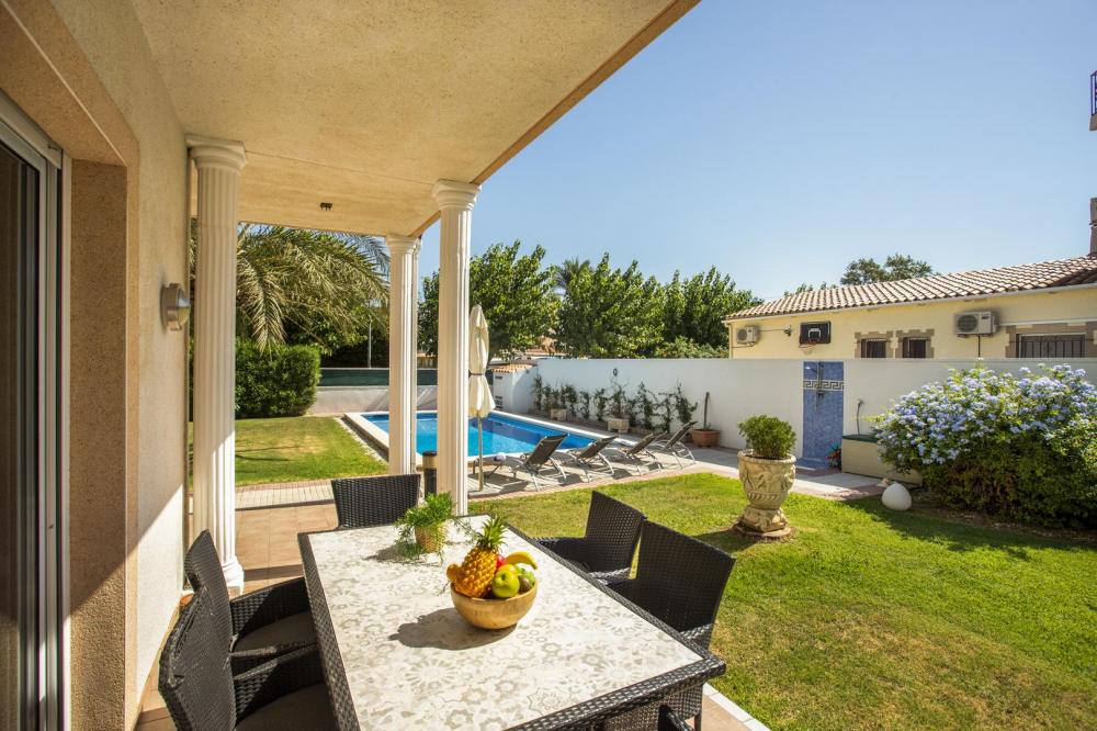 2019 Casa con 3 dormitorios y piscina Casa aislada / Villa Alberes Empuriabrava