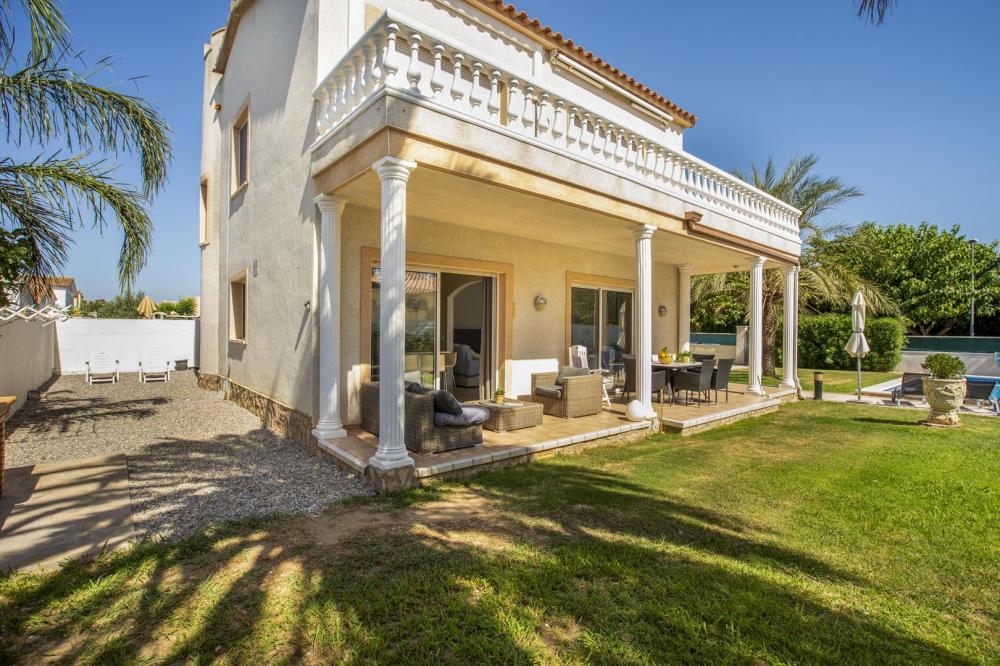 2019 Casa con 3 dormitorios y piscina Casa aislada / Villa Alberes Empuriabrava
