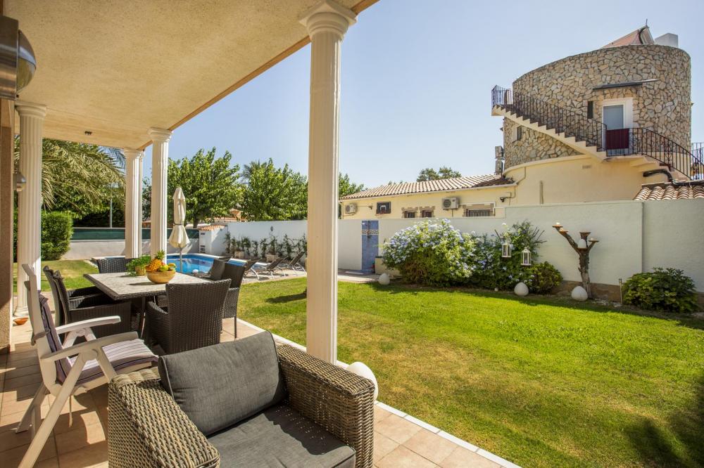 2019 Casa con 3 dormitorios y piscina Casa aislada / Villa Alberes Empuriabrava